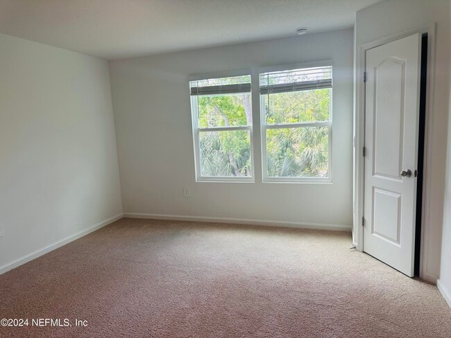 Foto del edificio - 30 Tidal Bch Ave