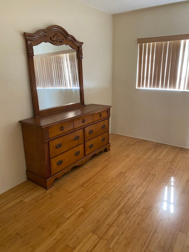 Building Photo - 2309 S Federal Hwy