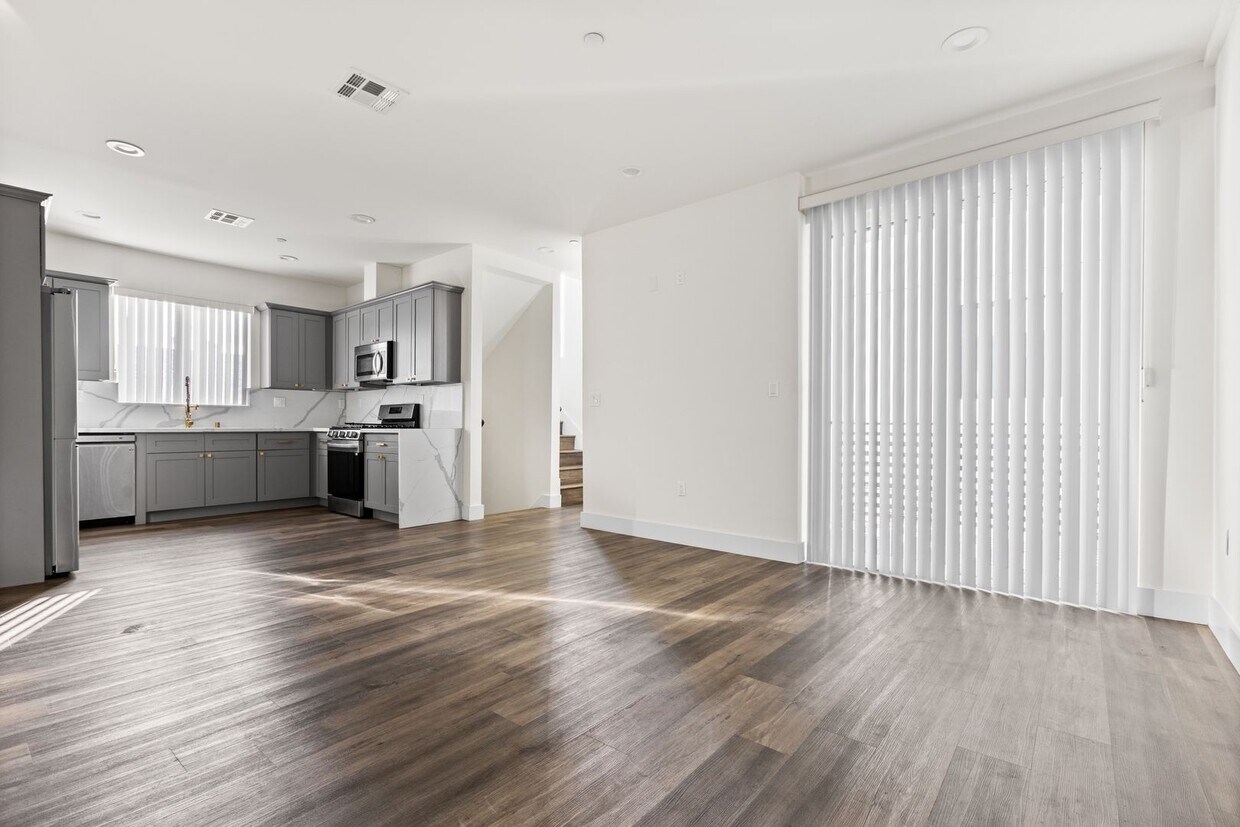 Foto principal - A beautifully designed and renovated 4 bed...