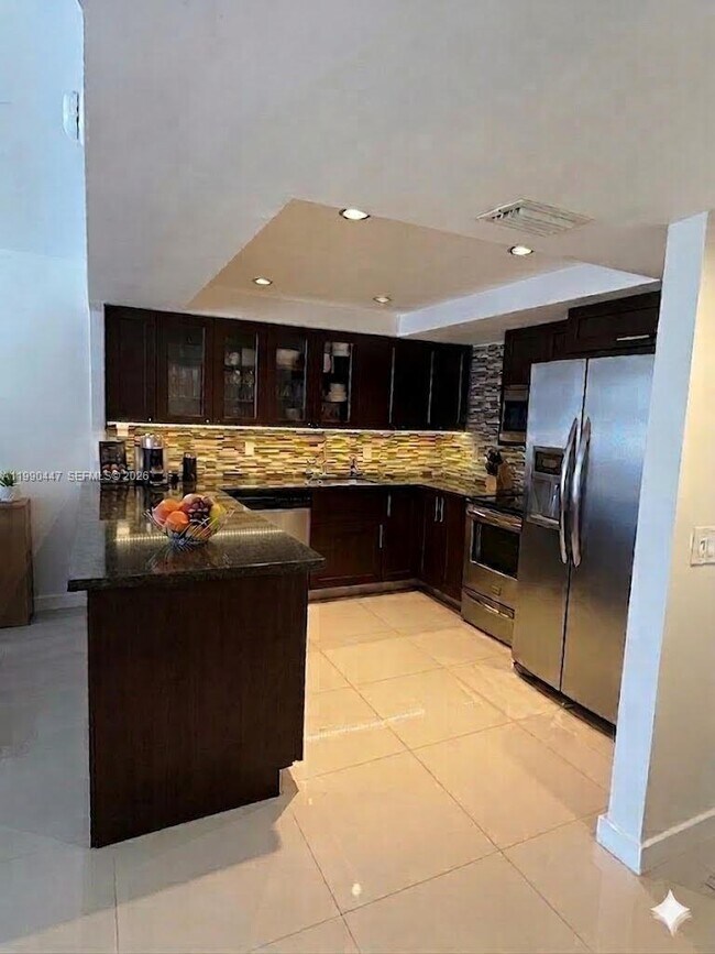 Foto del edificio - 2851 NE 183rd St