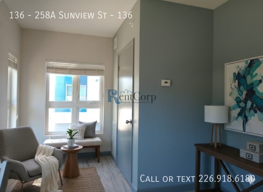 Building Photo - 258A-258A Sunview St