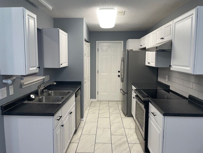 Foto del edificio - 15008 Copper Ridge Trail
