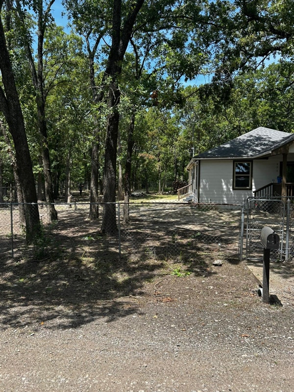 Foto del edificio - 121 Telephone Rd