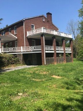 Foto principal - Beautiful Brick Home