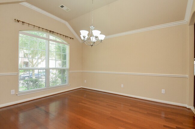 Foto del edificio - 6022 Preserve Ln