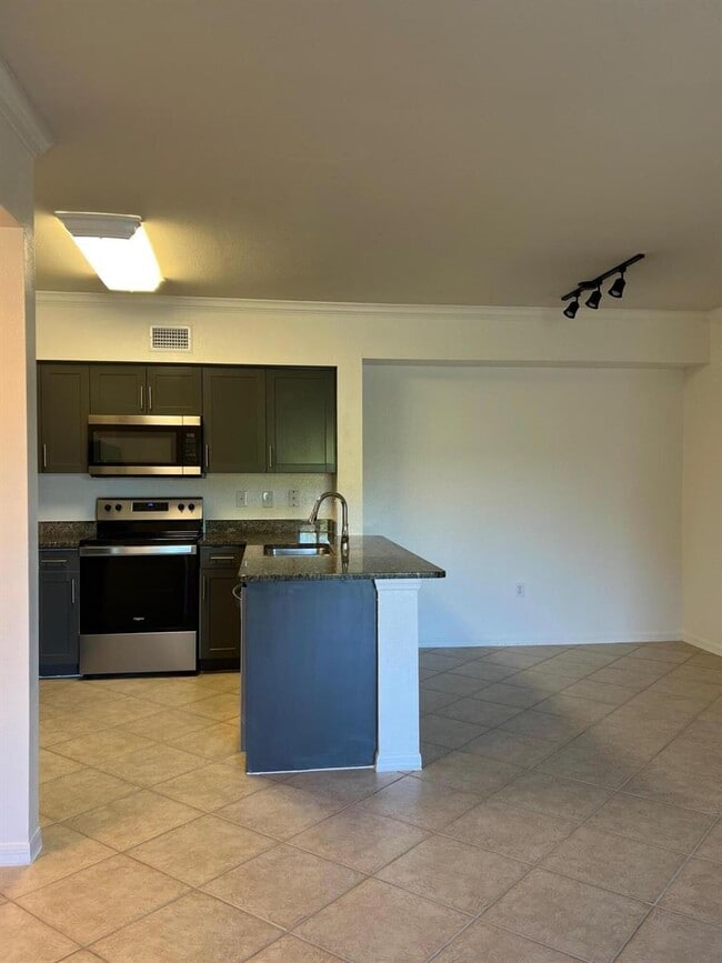 Foto del edificio - 6434 Emerald Dunes Dr