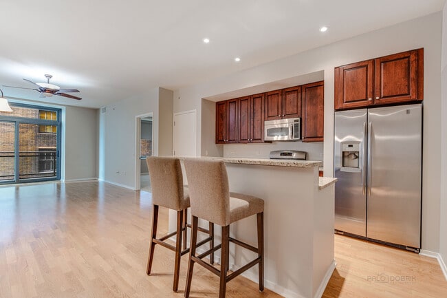 Foto del edificio - 310 S Michigan Ave