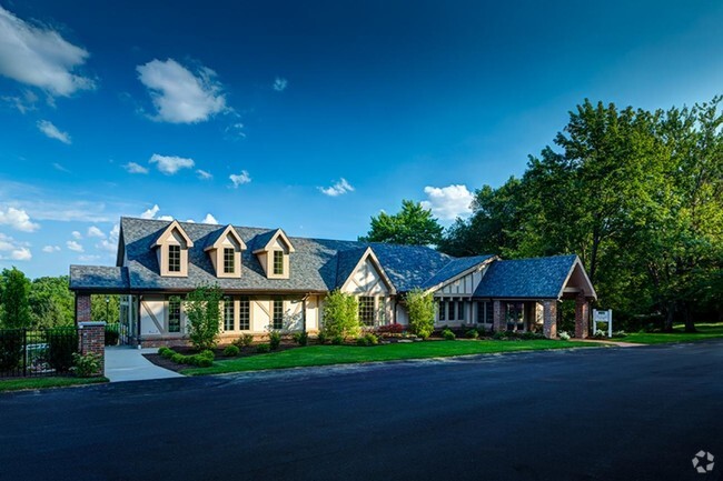 Clubhouse Photo - Hickory Hills