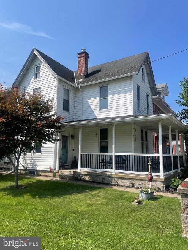 312 E Main St, Fleetwood, PA 19522 House Rental in Fleetwood, PA