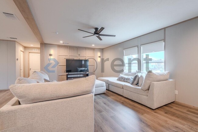 Foto del edificio - 1202 Longleaf Pne St