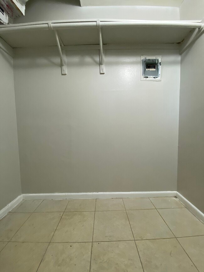 Riviera Apartments Apartments 2118 Edgehill Dr San Antonio, TX