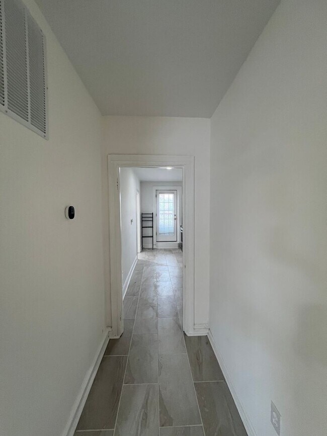 Foto del edificio - 4321 Sheldon Ave