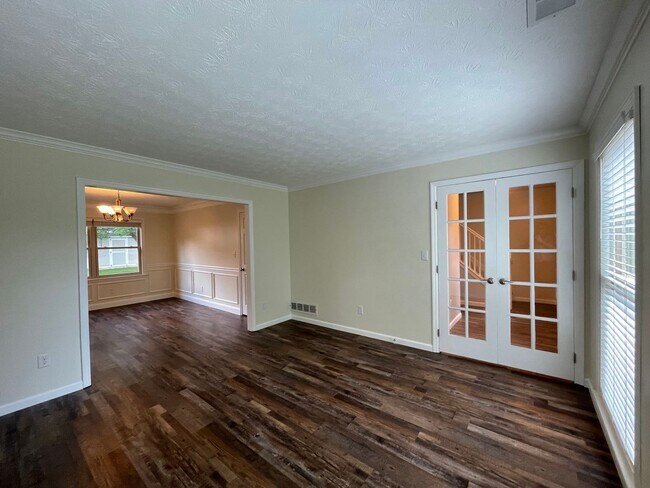 Foto del edificio - COMING SOON! Lovely Single Family Home! At...