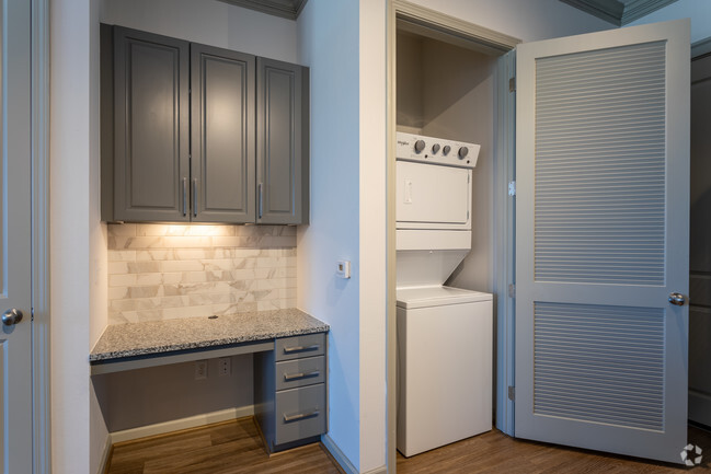 1BR,1BA - 799SF A3 - LAUNDRY - The Hendry