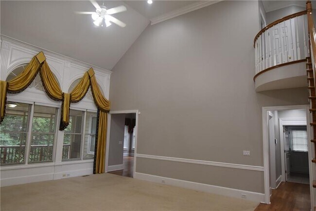 Building Photo - 1823 Glen Cedars Ct