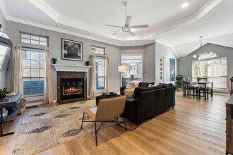 Building Photo - 410 Willington Ln