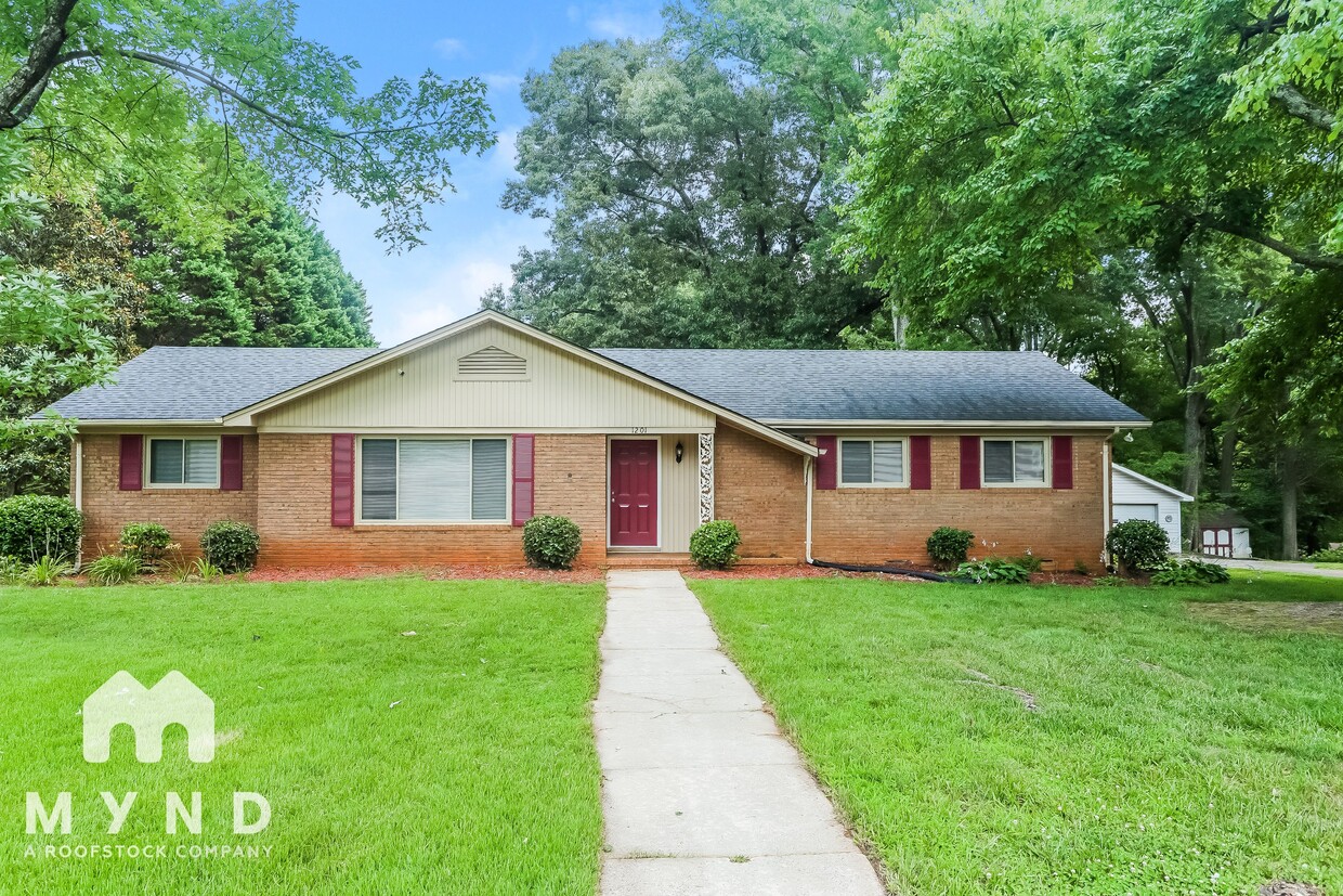 Foto principal - 1201 Manchester Ln