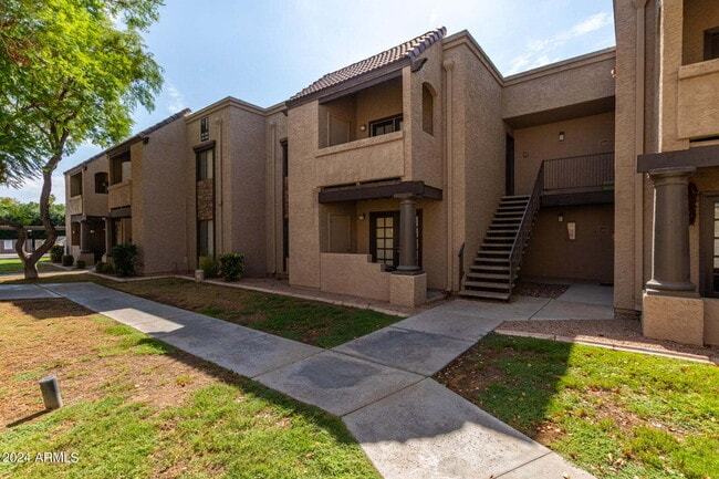 Photo - Beautiful Scottsdale 1 Bedroom Apartment!