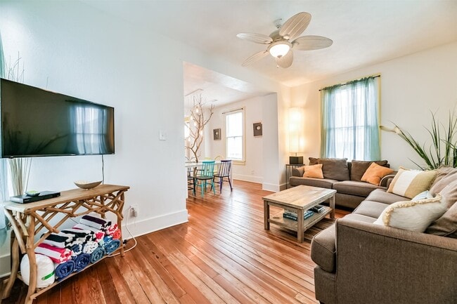 Photo - 1309 Ursuline St House