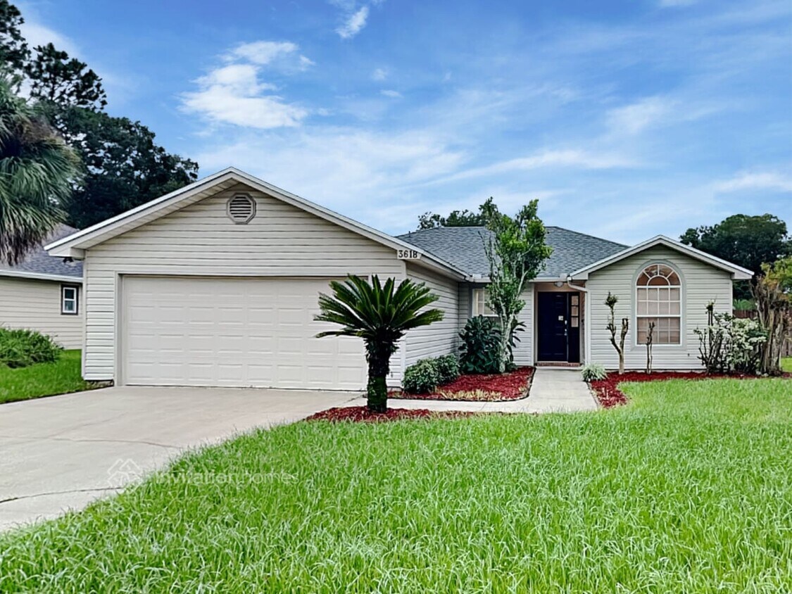 Primary Photo - 3618 Pond Ridge Ct E
