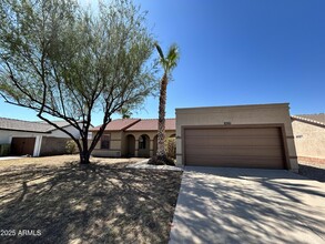 Building Photo - 6361 W Onyx Ave