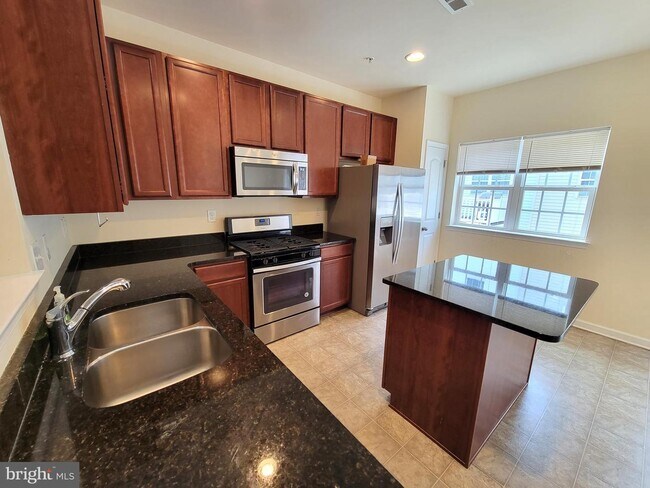 Foto del edificio - 160 Mercer Ct