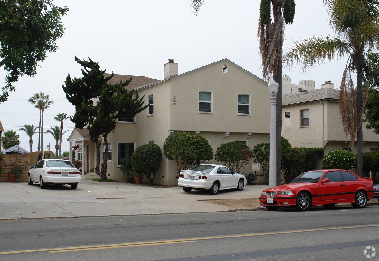 Primary Photo - 1033-1039 Loring St