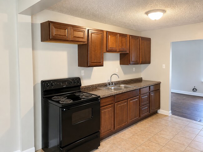 Foto del edificio - HALF OFF SECURITY DEPOSIT – MOVE-IN SPECIAL!