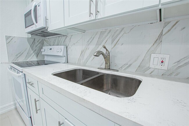 Foto del edificio - 575 NW 49th St