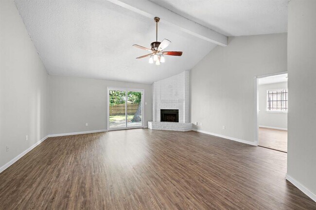 Building Photo - 13438 S Thorntree Dr