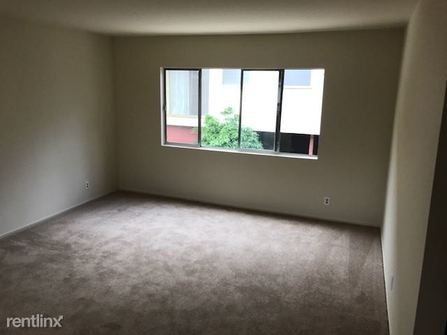 Foto principal - 2050 Rodney Dr