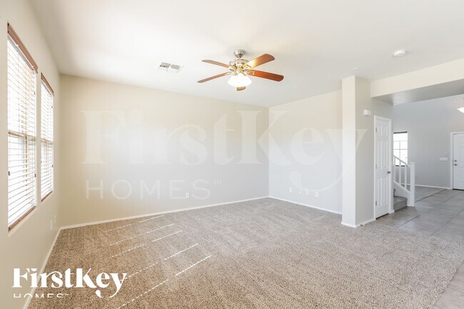 Foto del edificio - 2639 W Tamarisk Ave