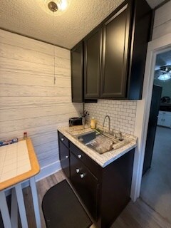 Kitchen(1 view) - 956 Bedford St