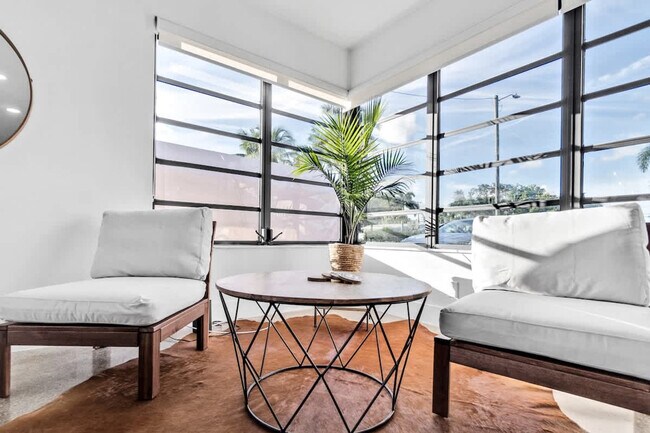 Foto del edificio - 6540 Park St