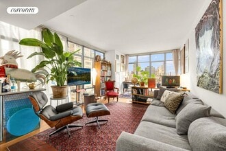 Building Photo - 57 Reade St