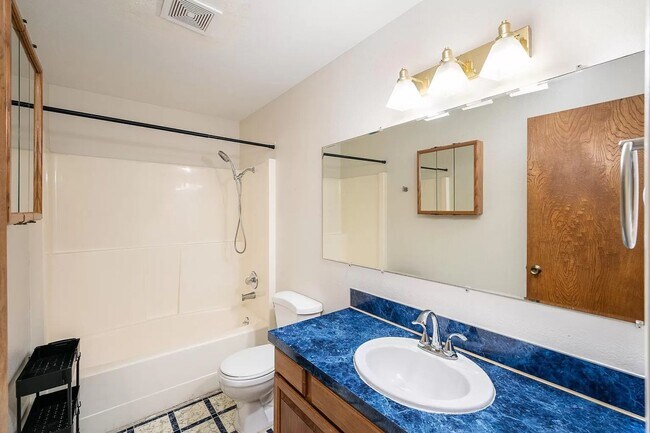 Foto del edificio - 3 Bedroom home in Sudden Valley