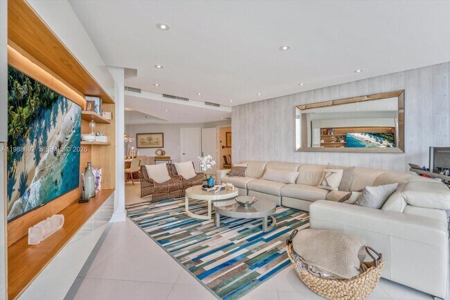 Foto del edificio - 19955 NE 38th Ct