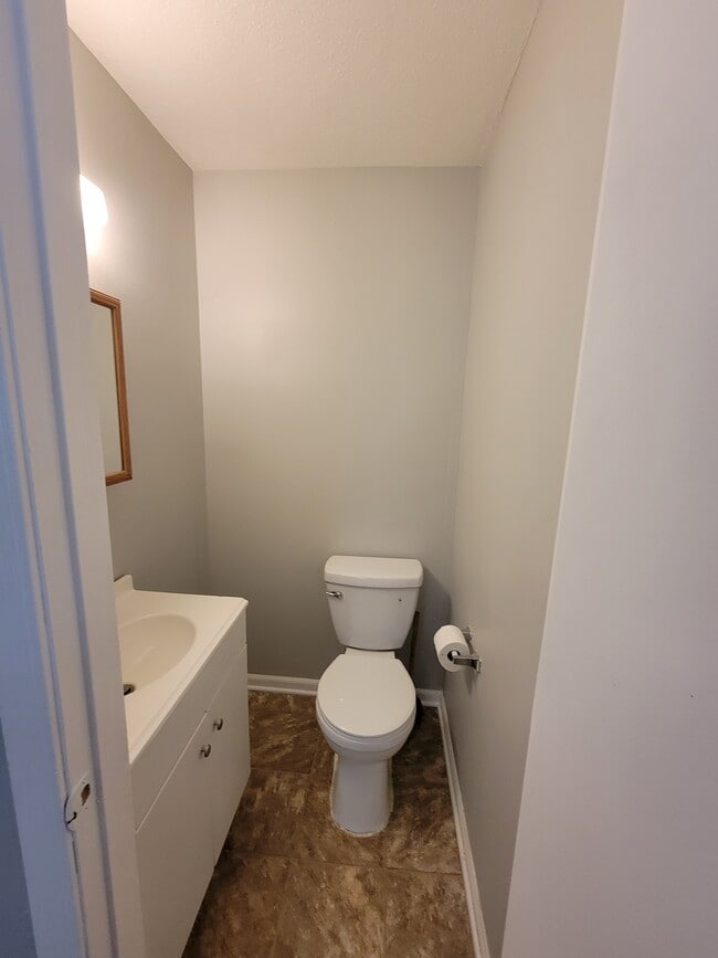 Bdr 2 - half bath - 2032 NW 51st St