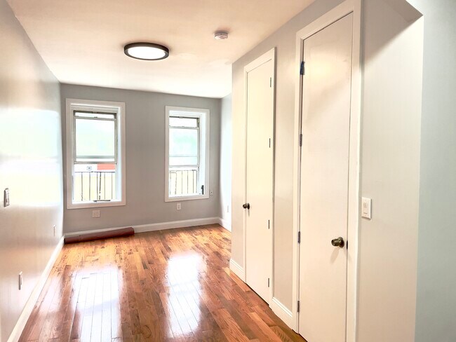 Foto del edificio - 2940 Fulton St