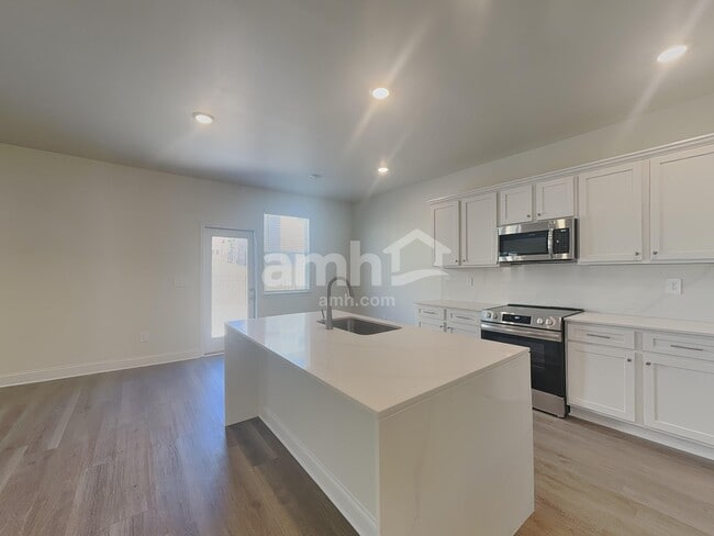 Foto del edificio - 3524 Shane Hill Rd SW