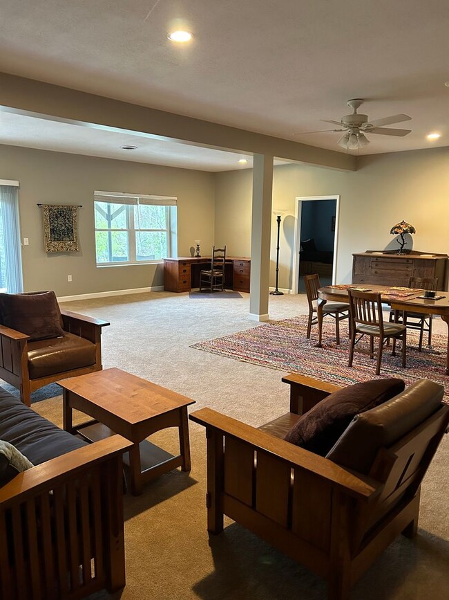 Building Photo - Mountain Retreat – 2 Bed, 2 Bath Lower-Lev...