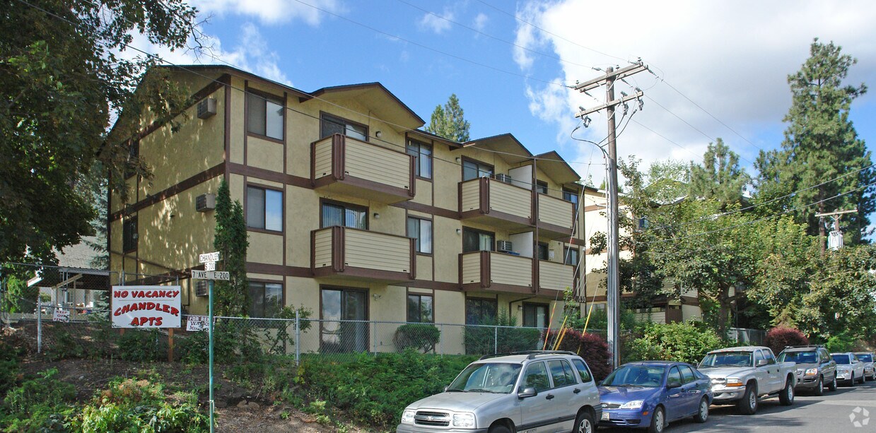 Primary Photo - 226-230 E 7th Ave