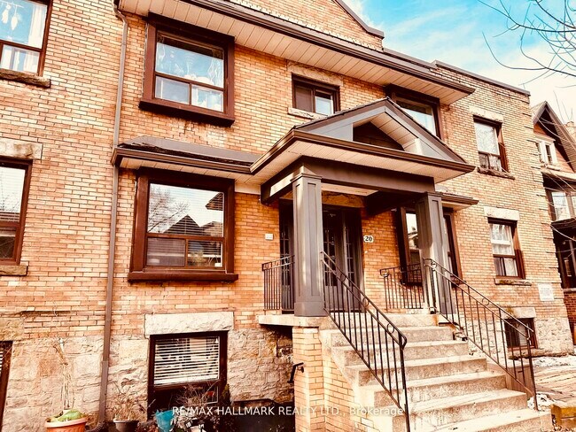 Photo du bâtiment - 20-20 Triller Ave