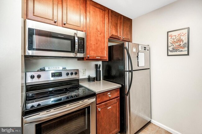 Building Photo - 75 Fern Oak Cir