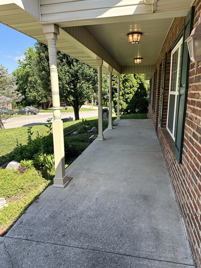 Photo - 1114 Mercer Dr House