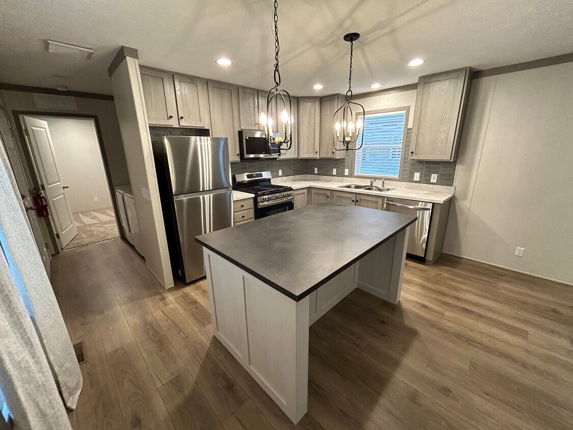 Foto principal - 28694 N Maple St