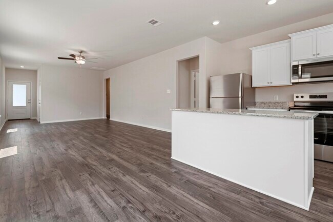 Foto del edificio - 23126 Glory Orchid Dr
