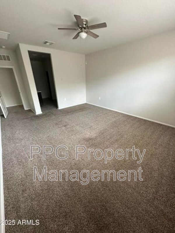 Building Photo - 4607 W Basil Ave