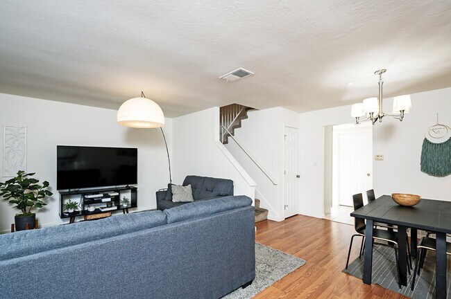 Foto del edificio - 4514 Dawson Ave