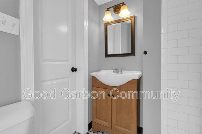 Foto del edificio - 618 Elmwood Ave